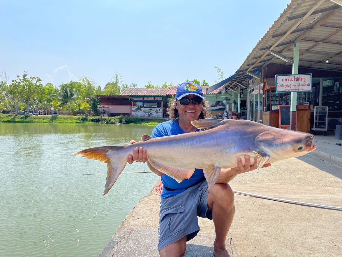 Top Ten Fishing Ponds in Pattaya, Thailand - Get Hooked! Jeff Hass with a monster of a cat fish